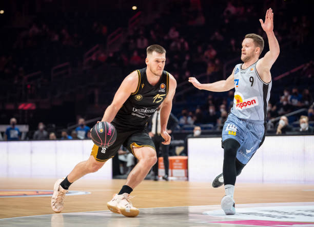 桑乔曾在多 桑乔曾在多